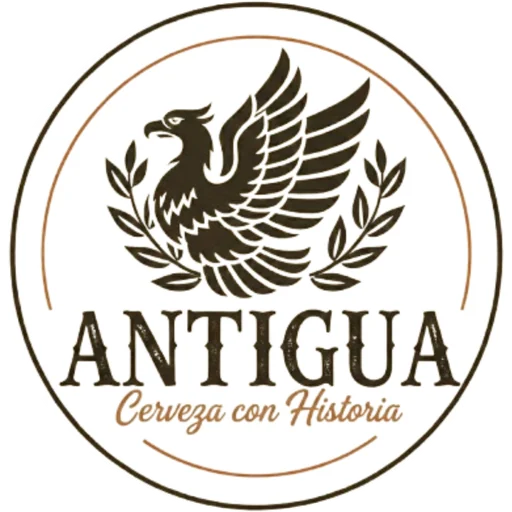 Logo de Antigua Cervecería: un águila con laureles y el lema Cerveza con historia